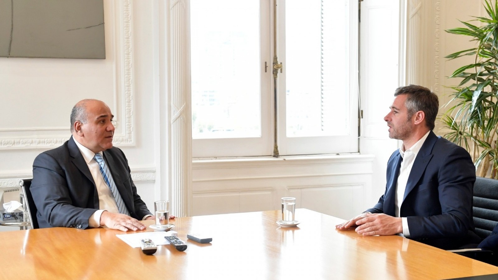 Achával mantuvo una reunión de trabajo con Manzur